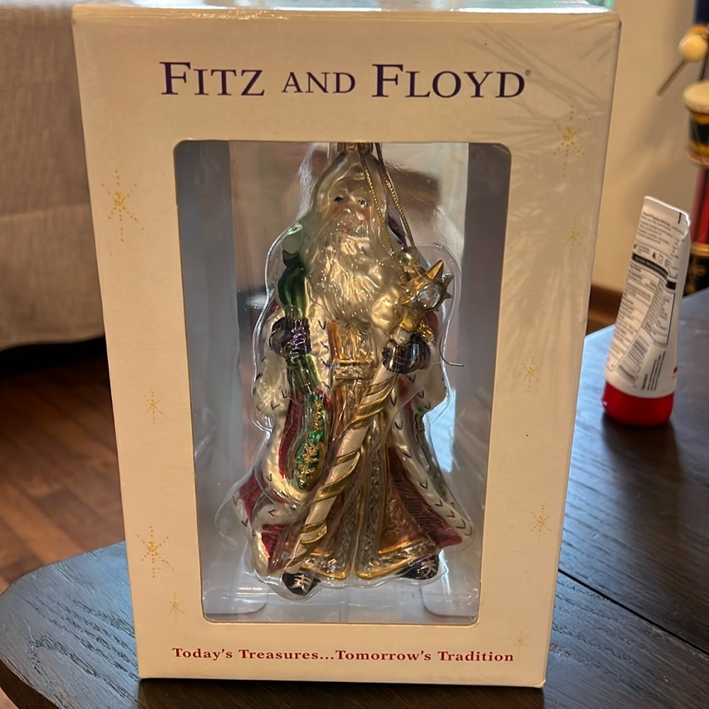 Fitz and Floyd Santa ornament